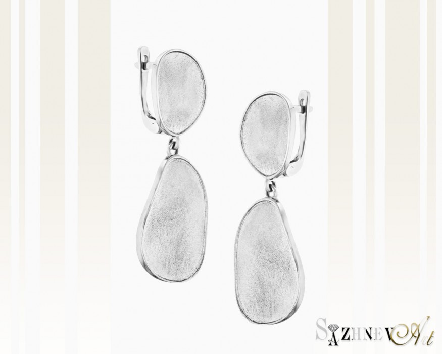 White Gold Earrings, no stone. It. CH161-c091w