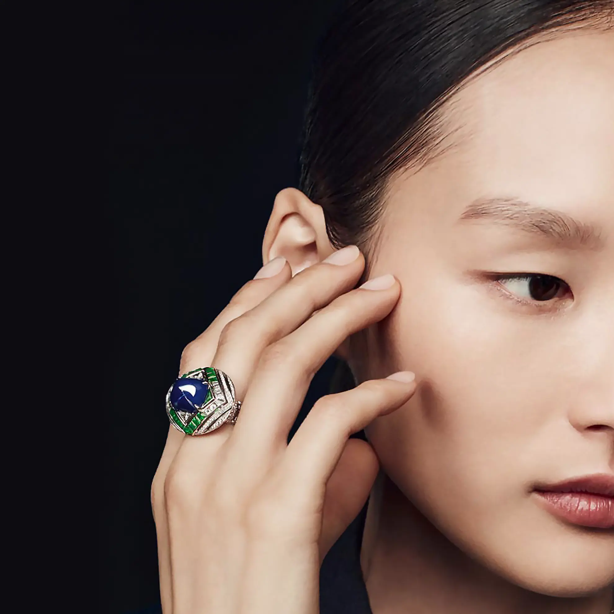 Изумруды, бриллианты, сапфиры кольца Louis Vuitton Le Mythe